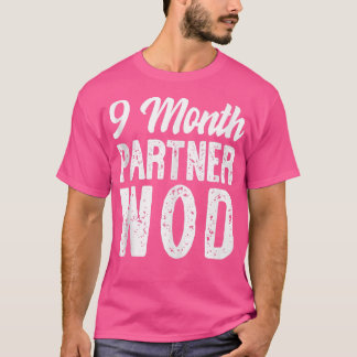 Camiseta 9 Meses de pronóstico de WOD de pareja que se qued