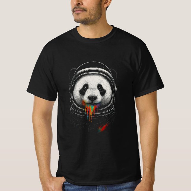 Camiseta A black and white panda bear wearing a space suit (Anverso)