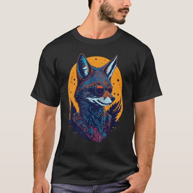 Camiseta A Cool Canine in Shades Retro Graphic  Cute Coyott (Anverso)