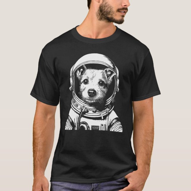 Camiseta A Dog Astronaut in Space Illustration For Dog Mom  (Anverso)