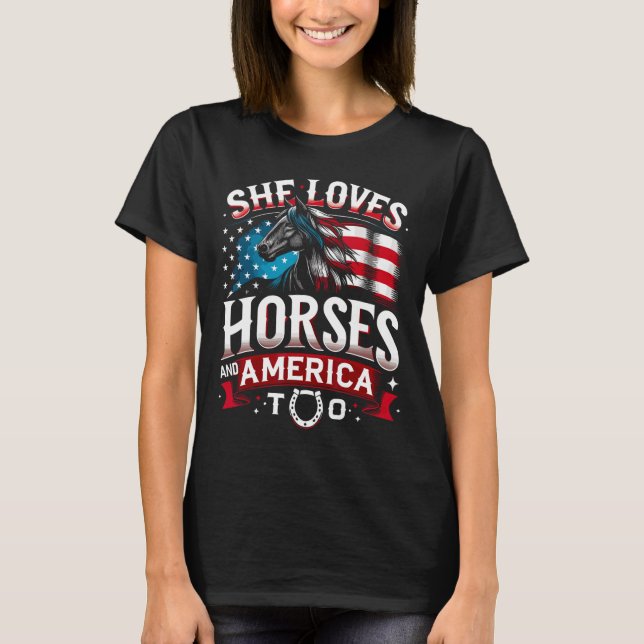 Camiseta A Ella Le Encantan Los Caballos Y A Estados Unidos (Anverso)