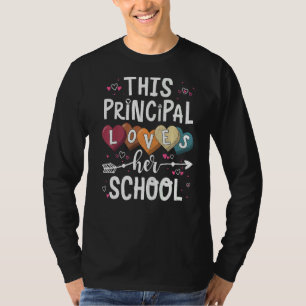 Camiseta A esta directora le encanta volver a su escuela