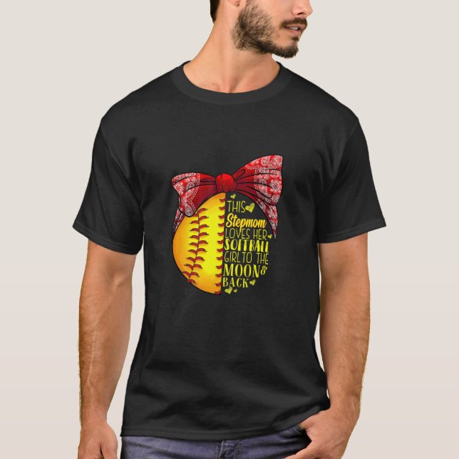 Camiseta A Esta Madrastra Le Encanta Su Softba Chica (Anverso)