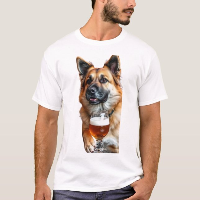 Camiseta a German Shepherd drinking a beer (Anverso)