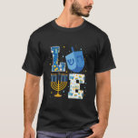 Camiseta A los hombres les encantan las cortinas decoracion<br><div class="desc">A los hombres les encanta la decoración de Cute Hanukkah Dreidel Menorah Chanukah</div>