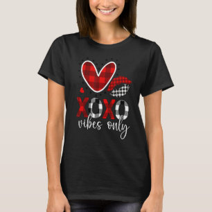 Camiseta A los hombres mujeres les encanta el corazón El dí