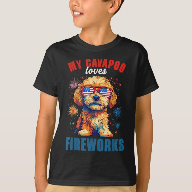 Camiseta A Mi Cavapoo Le Encantan Los Fuegos Artificiales 4 (Anverso)