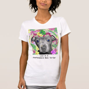 Camiseta A My Staffordshire Puppy le encantan las flores,