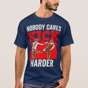 Camiseta A nadie le importa patear una motivación más sutil