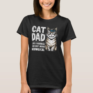 Camiseta A papá gato le gusta un papá normal pero más meowg