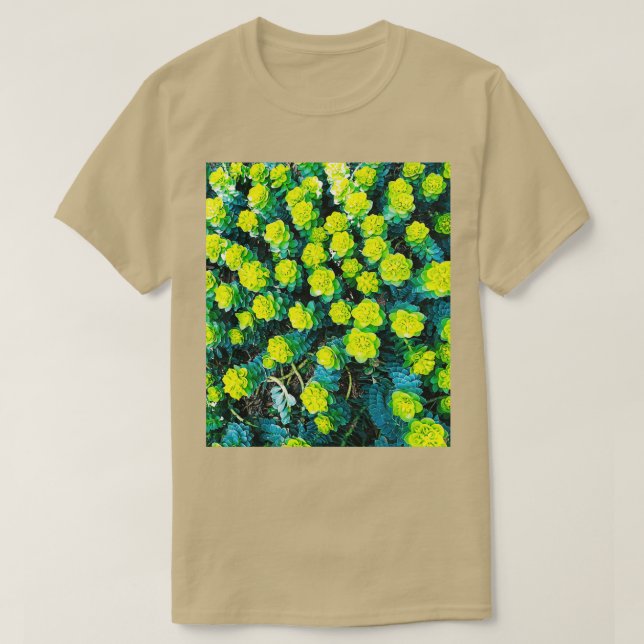 Camiseta A plant in all its growth and blossom natural back (Diseño del anverso)