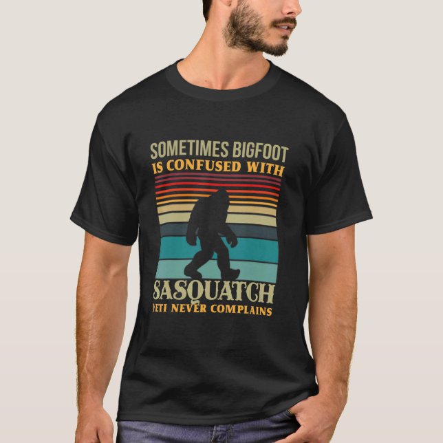 Camiseta A Veces El Pie Grande Está Confundido Yeti Nunca S (Anverso)