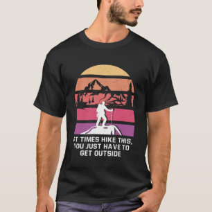 Camiseta A veces se sube a la carretera tropical en verano