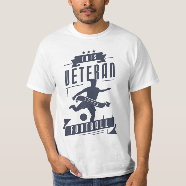Camiseta A Veterano Le Encanta El Fútbol (Anverso)