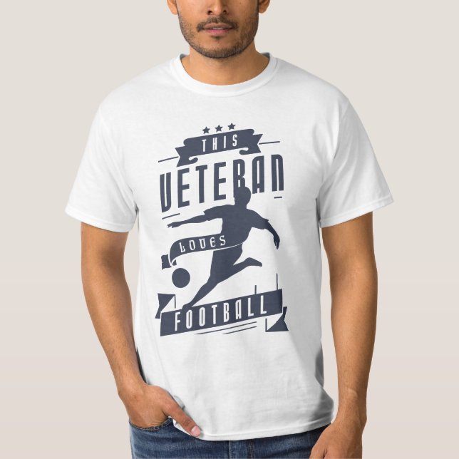 Camiseta A Veterano Le Encanta El Fútbol (Anverso)