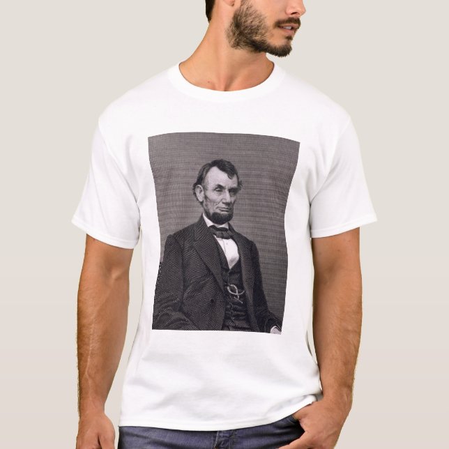 Camiseta Abraham Lincoln, grabado de una fotografía cerca (Anverso)