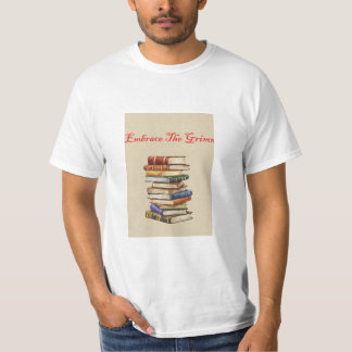 Camiseta Abrazo de la pila de libros de Grimm