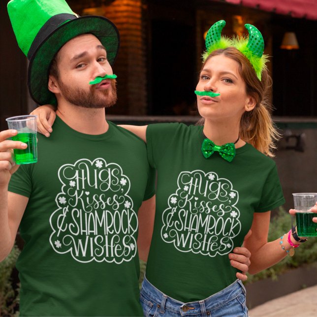 Camiseta Abrazos, besos y saludos de Shamrock San Patricio (Subido por el creador)