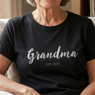 Camiseta Abuela con guión blanco establecida en negro