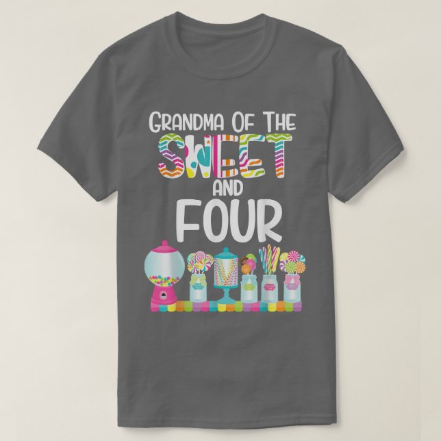 Camiseta Abuela de los dulces y cuatro de los dulces cumple (Diseño del anverso)