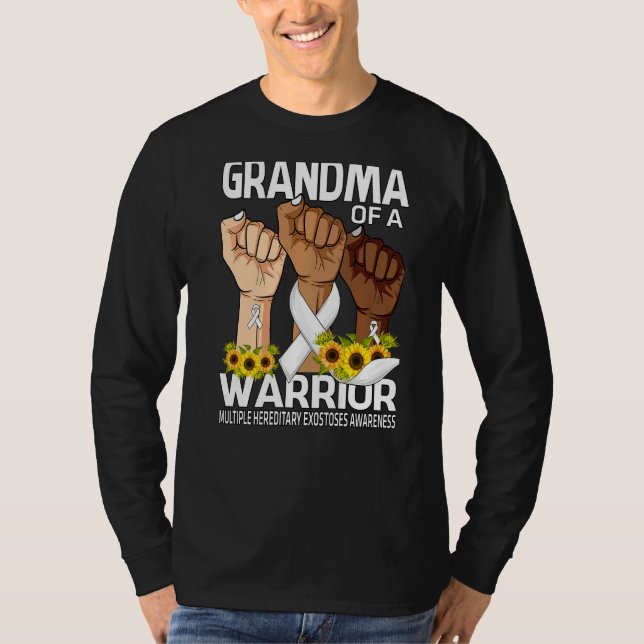 Camiseta Abuela De Mano De Un Guerrero Múltiples Exos Hered (Anverso)