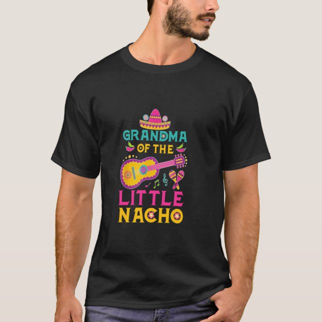Camiseta Abuela Del Pequeño Tema Mexicano Del Nacho Primer  (Anverso)