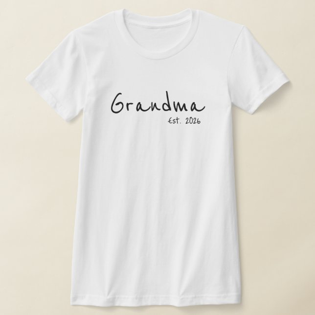 Camiseta Abuela Establecida en Letra Script Negra  (Distribución)