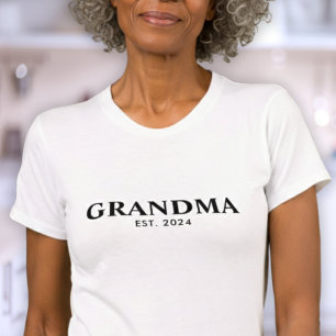 Camiseta Abuela establecida moderna en blanco y negro