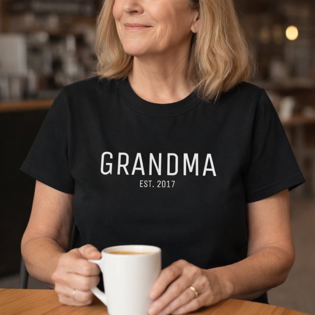 Camiseta Abuela Establecida Regalo (Subido por el creador)