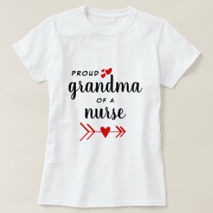 Camiseta Abuela orgullosa de una enfermera corazón rojo