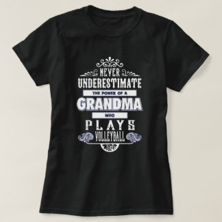 Camiseta Abuela que juega al voleibol