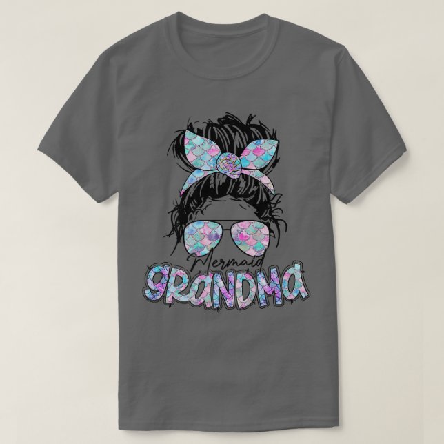 Camiseta Abuela Sirenita Mujer Messy Bun Hair Gafas de sol  (Diseño del anverso)