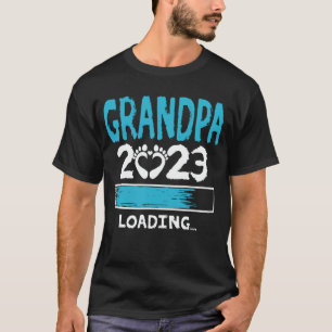 Camiseta Abuelo 2023 cargando al nuevo abuelo para ser