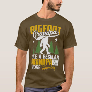 Camiseta Abuelo de pie grande como un abuelo normal pero mu