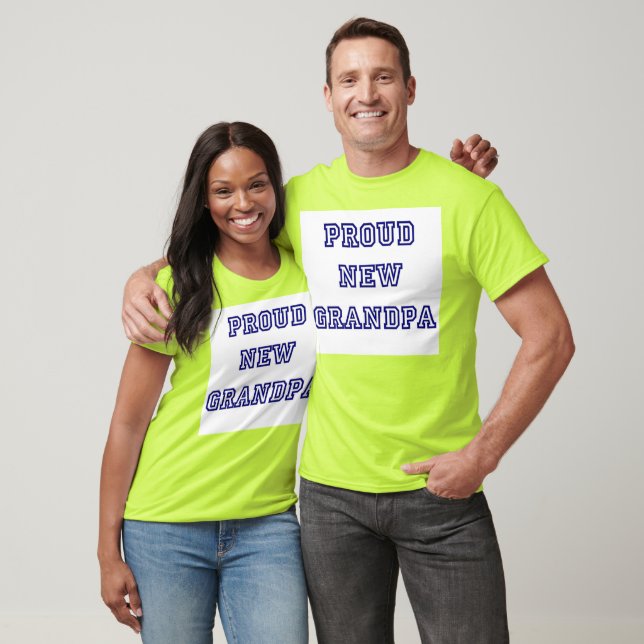 Camiseta Abuelo orgulloso del texto de la universidad nuevo (Unisexo)