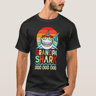 Camiseta Abuelo Shark Doo Doo Doo