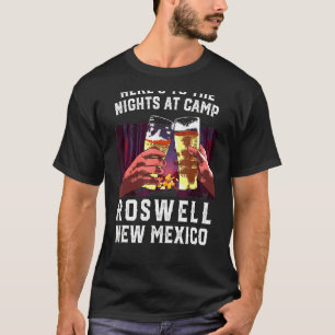 Camiseta Acá A Las Noches Del Campamento Roswell Camping Ne