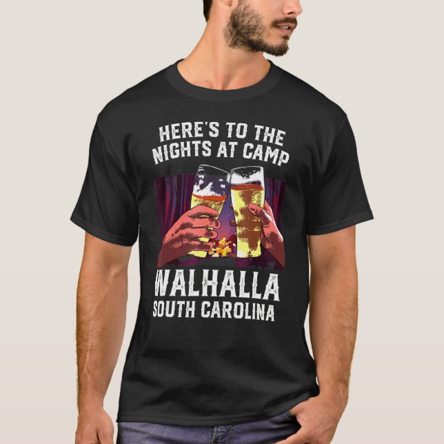 Camiseta Acá A Las Noches En El Campamento Walhalla Camping (Anverso)