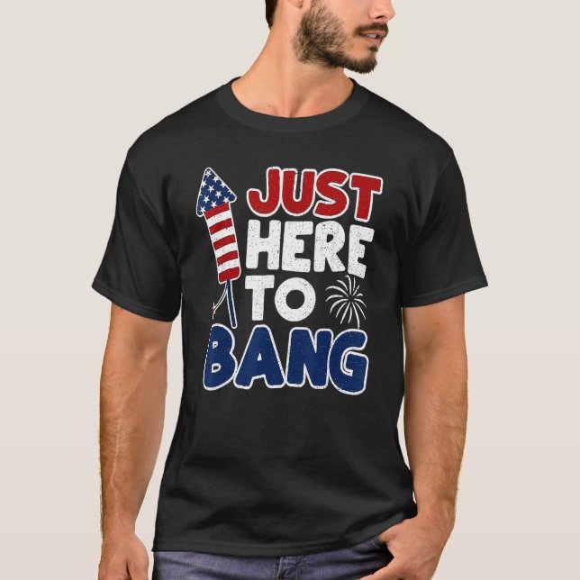 Camiseta Acá Para Bang Los Fuegos Artificiales Celebran La  (Anverso)