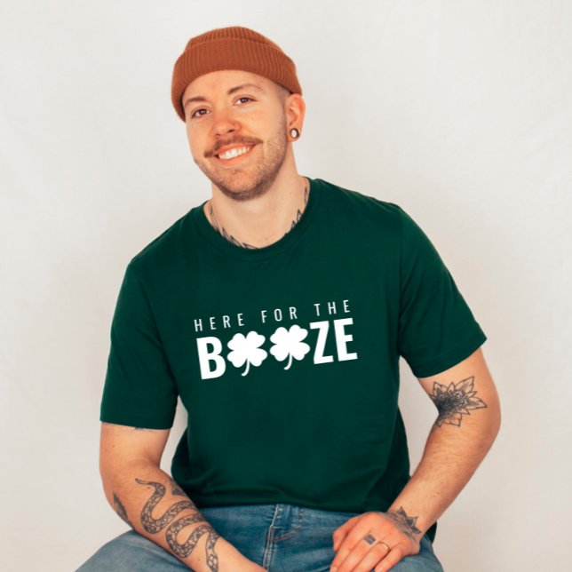 Camiseta Acá por The Booze St. Patrick's Day Unisex (Subido por el creador)