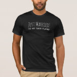 Camiseta Acabo de casarme con mi luna de miel romántica<br><div class="desc">"Acabo de casarme! con mi llama gemela" Romántica cita tipografía de luna de miel para las recién casadas :)</div>