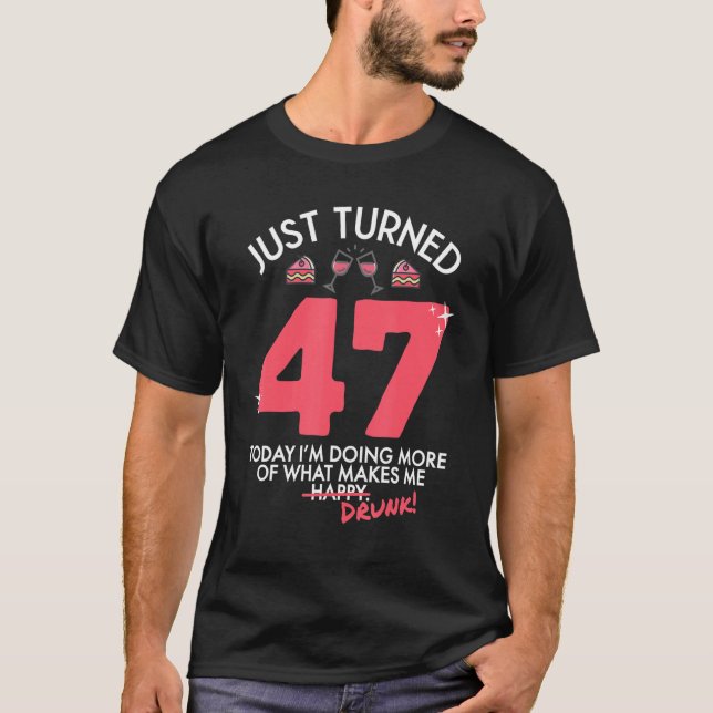 Camiseta Acabo de cumplir 47 años bebiendo vino 47 cumpleañ (Anverso)