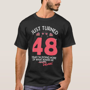 Camiseta Acabo de cumplir 48 años bebiendo vino 48 cumpleañ