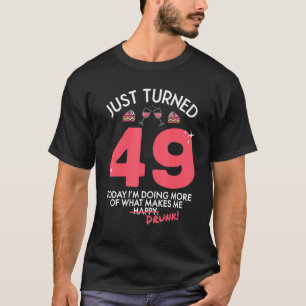 Camiseta Acabo de cumplir 49 años bebiendo vino 49 cumpleañ