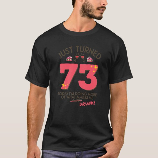 Camiseta Acabo de cumplir 73 años bebiendo vino 73 cumpleañ (Anverso)