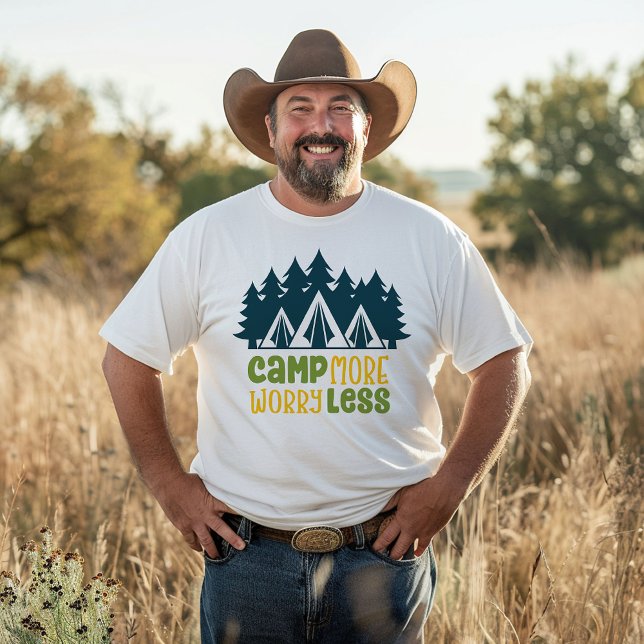 Camiseta Acampa Más Preocupa Menos (Subido por el creador)