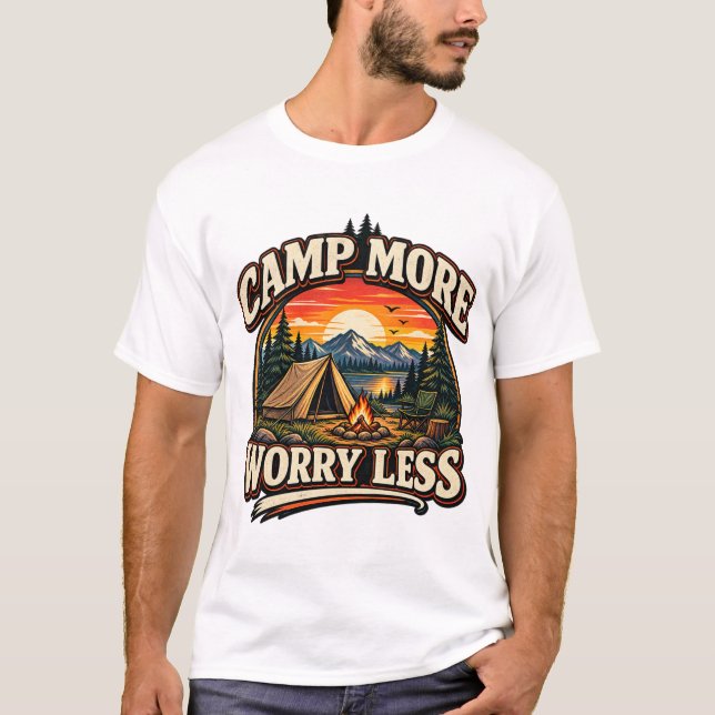 Camiseta Acampa Preocúpate Menos (Anverso)