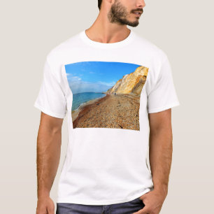 Camiseta Acantilados y playa de color en la bahía de Alum