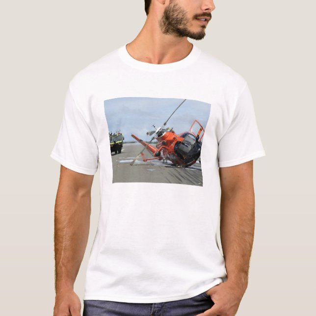 Camiseta Accidente de helicóptero MH-65 de la Guardia Coste (Anverso)