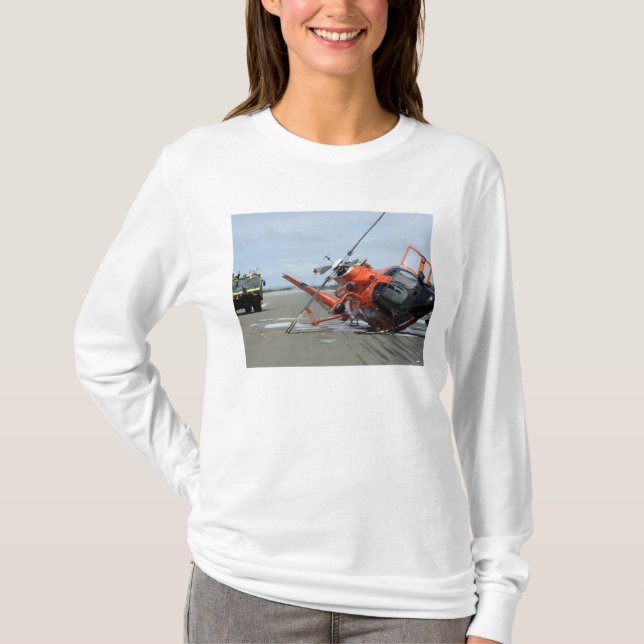 Camiseta Accidente de helicóptero MH-65 de la Guardia Coste (Anverso)